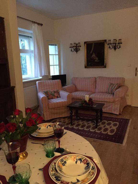 Exquisites Gartenapartment In Eleganter Jugendstilvilla Viyana Oda fotoğraf